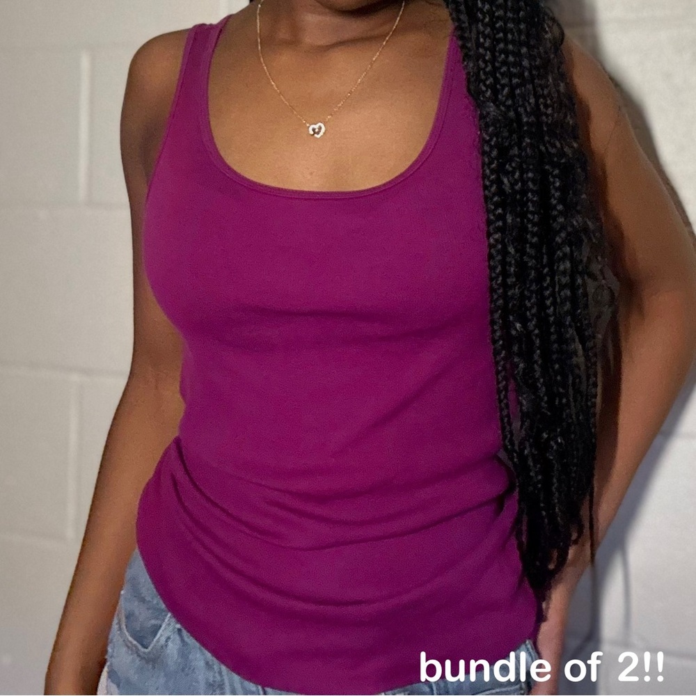 bundle of 2 tanks, small
